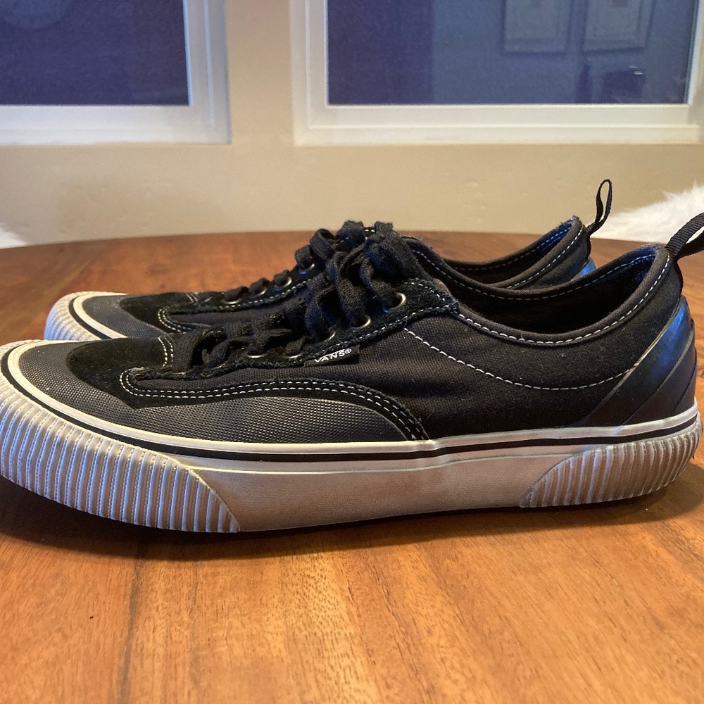 Vans Sneakers Men's 9.0, Women's 10.5 - Picture 4 of 7